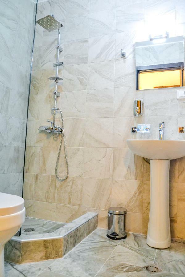 Hotel Garden Tiflis Dış mekan fotoğraf